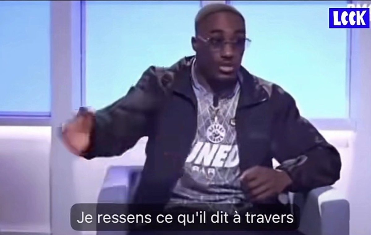yvc1ne23's tweet photo. Ptn j’ressens ce qu’il dit à travers la cabine https://t.co/LRIw5h6guX