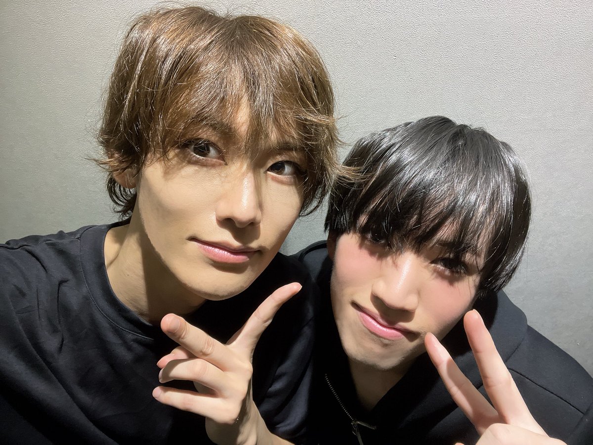 aoi_marumofu's tweet photo. #テニミュ 2日目ありがとうございました！
加藤勝朗役のひろむと！！
とっても動けて色々教えてくれます本当にありがとうらぶです https://t.co/o4fmFFbXpY