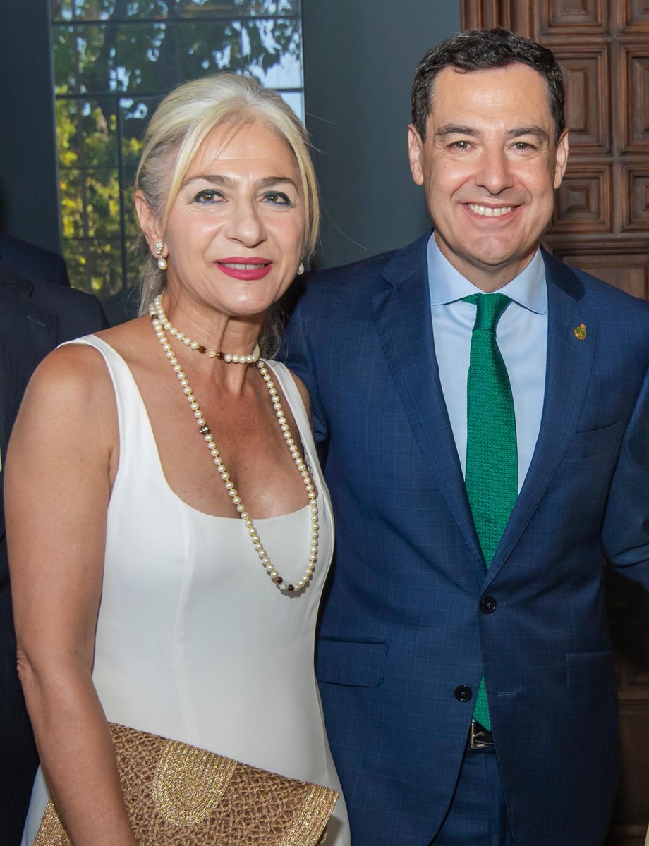 Patricia_Pozo_'s tweet photo. Comienza una nueva etapa pero la vía andaluza sigue marcando el camino: cercanía, diálogo y una política útil al servicio de las personas.

Con la misma ilusión, el mismo compromiso y la convicción de que lo mejor está aún por llegar con @JuanMa_Moreno.

Siempre por #Andalucía. https://t.co/eswQrU0WjS