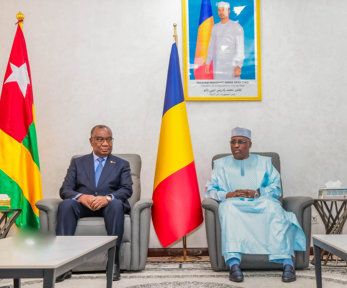 assnatTogo's tweet photo. En marge de sa visite officielle au Tchad, le Président de @assnatTogo Prof. @KSKlassou , a été reçu en audience par son homologue tchadien, M. Ali Kolotou Tchaïmi, au Palais de la Démocratie. Les échanges ont porté sur le renforcement de la coopération interparlementaire. https://t.co/4pgsTnjP0b