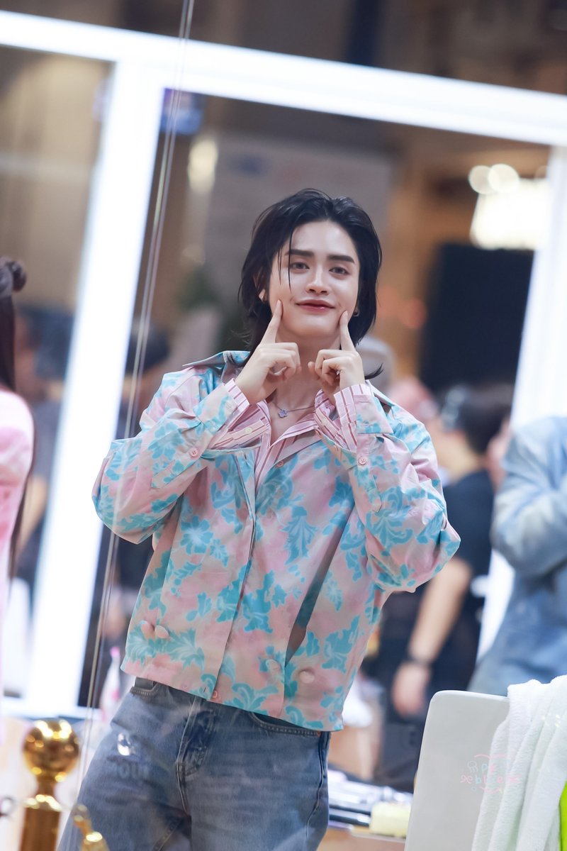 THEBLUEPK2's tweet photo. งืออออ น่ารักท่าโลกเลย 

#NiceATLAS #ATLAS_th
#SUNSUTheEternalRealm https://t.co/MZyvRvVWM1