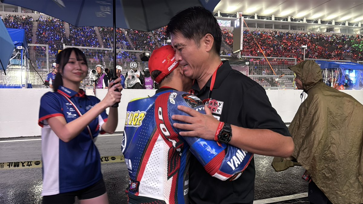 中須賀さんの現役最後となる鈴鹿8耐。 YAMAHA FACTORY RACING TEAM
