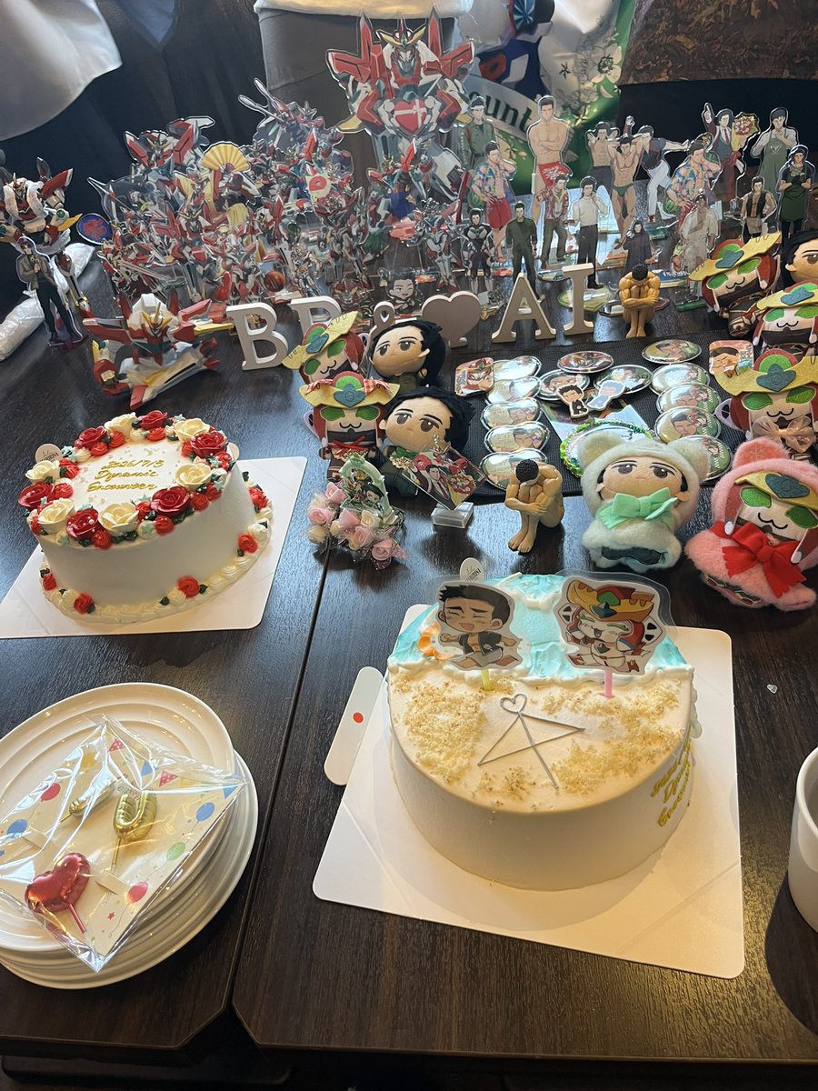 magurono_tatak's tweet photo. とんでもなく素敵な人外ブレイサオフ会に参加させて頂きました✨️✨️
本当に楽しくて夢のような時間でした…😭ありがとうございました！！ https://t.co/Mv6O0ZmmAg