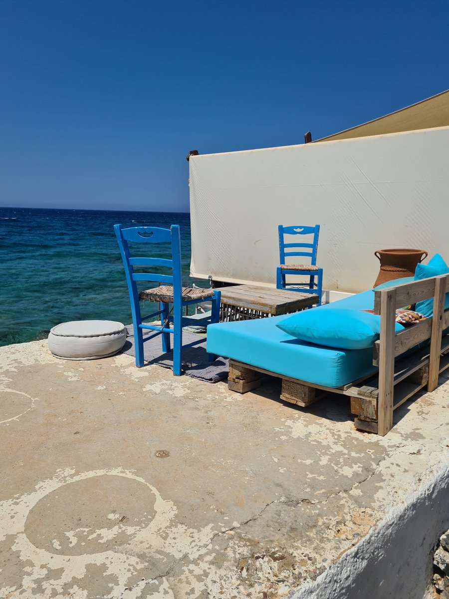 MikeHawesPhotos's tweet photo. Chill out time at Mochlos, Crete https://t.co/DhLDD9tQP5