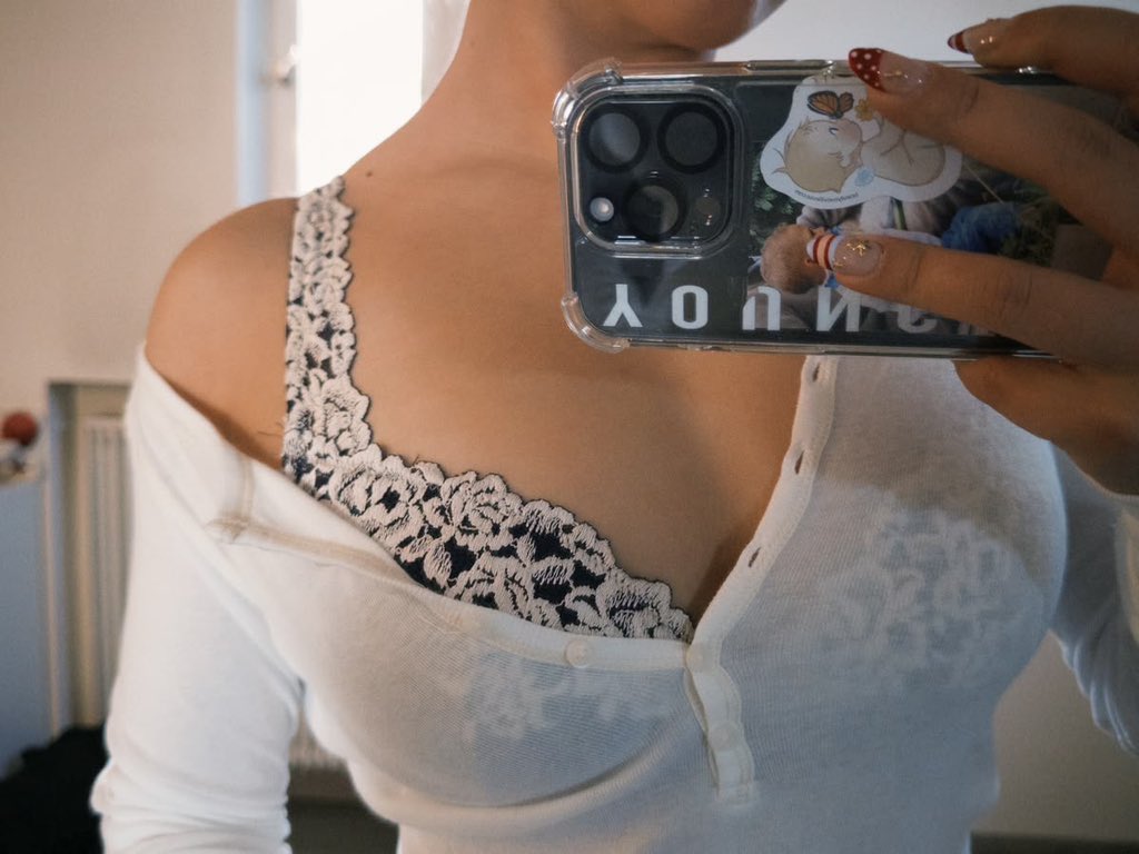 h0neyndmilk's tweet photo. a cute bra and sheer shirt were made for each other https://t.co/OQx5kqAJDh