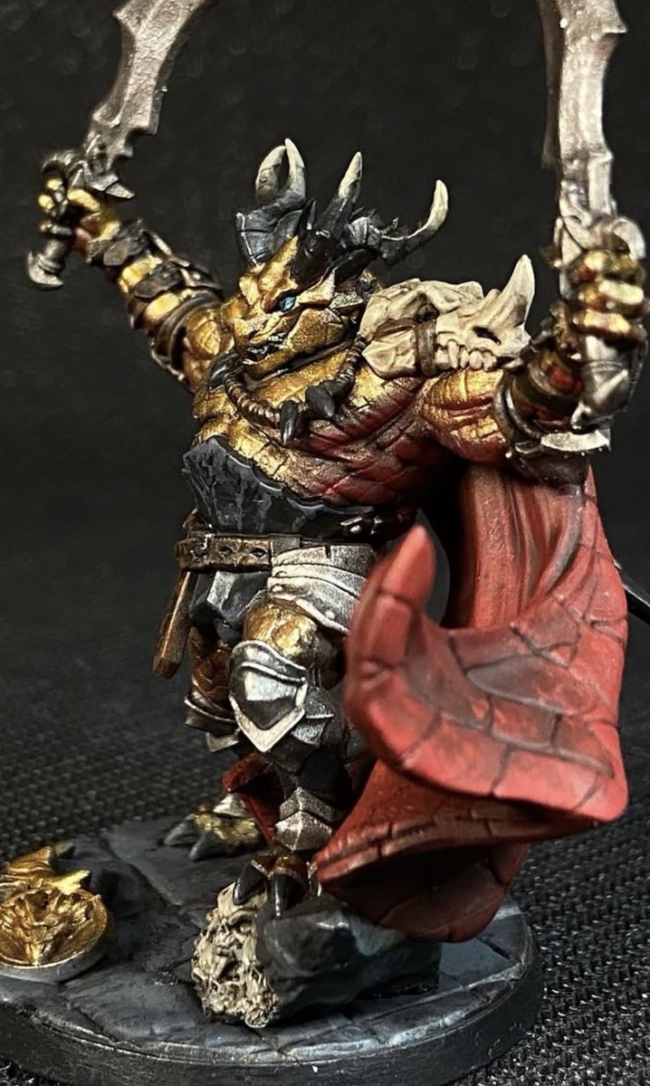 LegitMiniPaintn's tweet photo. Still my favorite villains I’ve painted for D&amp;D. Tasked by Tiamat herself to be the foil to the party and stop them from taking the dragon mask. #dungeonsanddragons #DnD #cultofthedragon #dragonborn https://t.co/uZz5mRR8T2