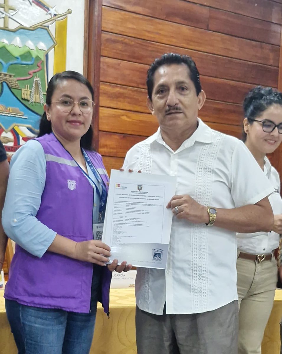 Arcsa_Ec's tweet photo. ¡La Amazonía impulsa el desarrollo productivo del Ecuador! ✅🍃

50 nuevos productos entre alimentos y cosméticos recibieron su Notificación Sanitaria, el paso que les abre las puertas para llegar a supermercados y tiendas del país.

#GobiernoDelEcuador 🇪🇨 https://t.co/KziDCuAPBh