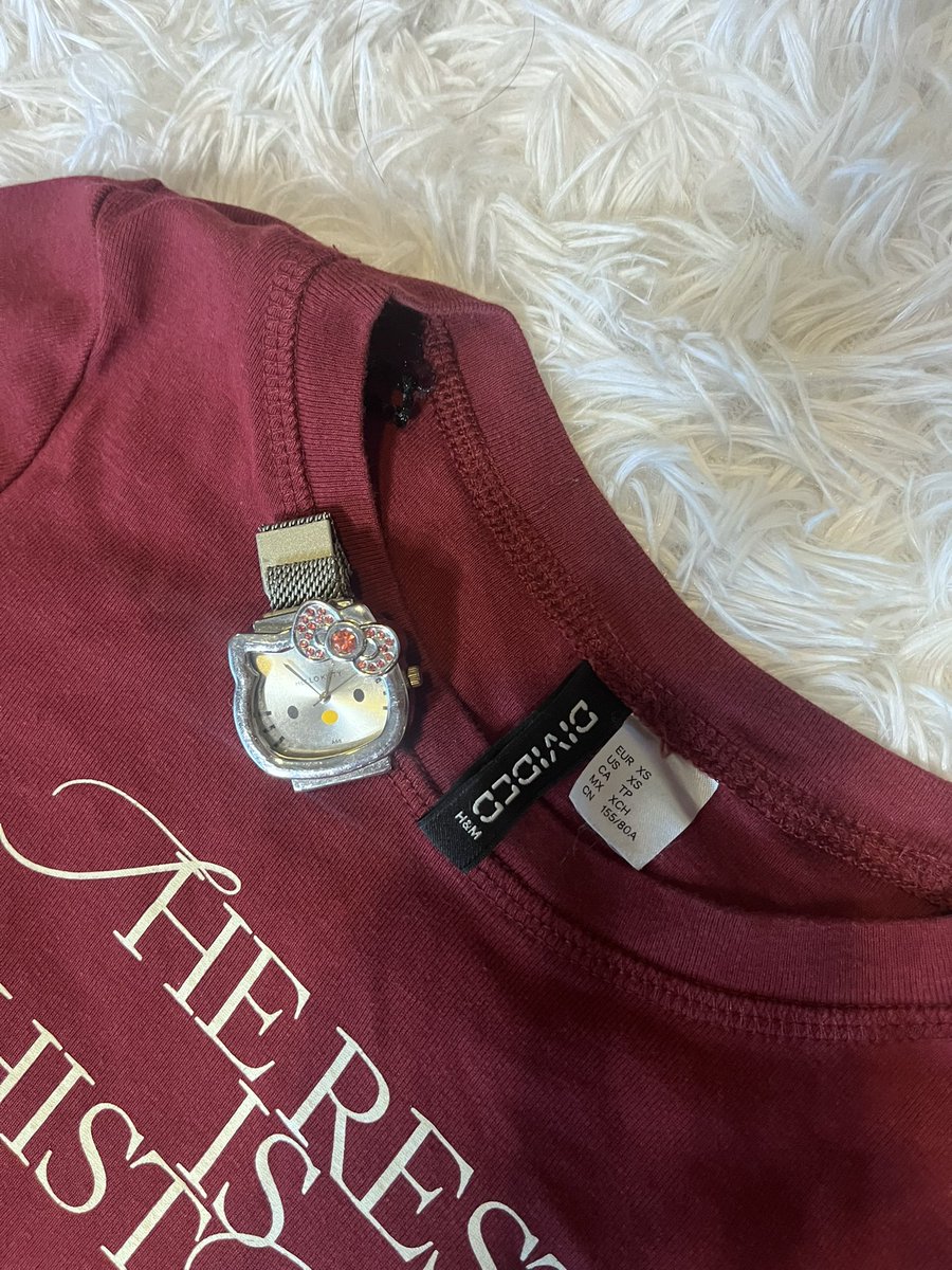 Qwertyu27400498's tweet photo. #T08
౨ৎ เสื้อรัดรูปสีแดงเลือดหมู h&m🌀
⋆𐙚 ♡ price 69- (from 499-)
• chest 30-32 inch
(s) ป้าย xs https://t.co/TE37d7pKvP