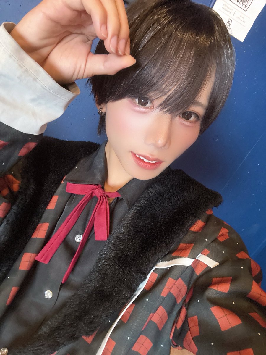 KM_StarPrince's tweet photo. 拡散希望公演ありがとうございました📷

俺の良さもっと伝わってくれたかな〜？
１部も２部もみんなのおかげでめっちゃ楽しかった、スタプリサンバ珍しかったね💃

今週ラスト会いにきてくれてありがとう、投票し続けてくれてありがとう‼︎
ワンマンライブまで残りギャラボでやらせてもらえる公演はあと3回だけだから最後までおれと一緒に選挙活動頑張ってくれたら嬉しいです📣

今週ラストみんなのおかげで幸せだったよ、またもっとお互いのことしれた気がするね、この大切な思いを胸に自宅に持ち帰ります🏠

雨も降ってた中今日もかわいくして会いにきてくれてありがとう🙂‍↕️