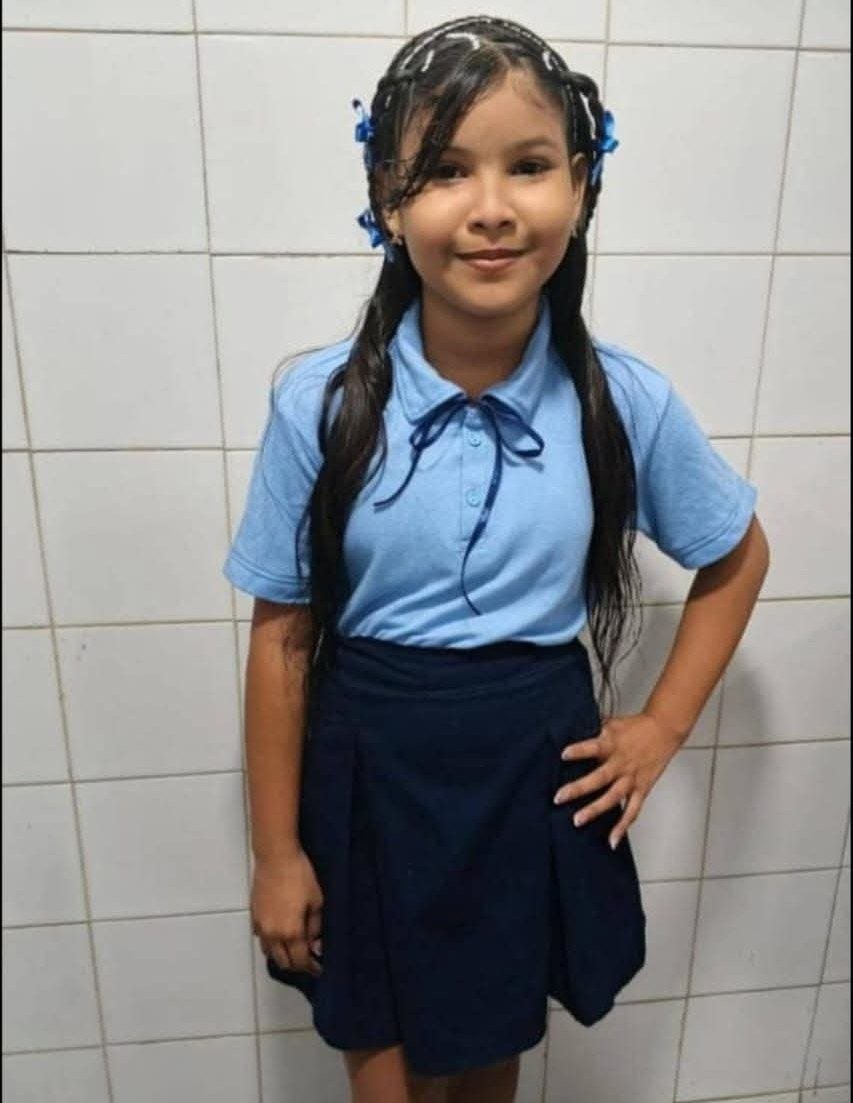 JuanKassabjiT's tweet photo. Yelimar Sofia Pacheco Arias de 11 años de edad, se encuentra desaparecida.

Su padre es de Sabaneta de Barinas y se encuentra angustiado tras su repentina  ausencia.

Cualquier novedad sobre su paradero por favor llamar al 0412-4740861. https://t.co/kVglsgAxt3