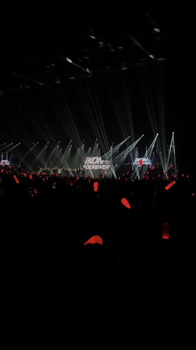 simping_yjhan's tweet photo. nakarating ako 7:53! tumakbo agad ako pagkatapos ng EXO. tangina i made it iKON!!!

#iKONinManila
#iKONinMANILA2026
#iKON_FOUREVER_TOUR_MNL https://t.co/4tboclGYOS