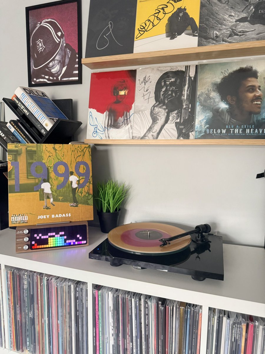 ByDobson's tweet photo. show me what you’re listening to today!!!!!

1999 is an essential Sunday listen. https://t.co/RdZLlYbh8Y