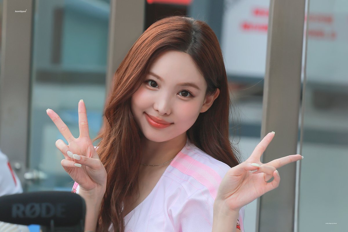 heartlipped's tweet photo. 260704 승요키티✨ #나연 #Nayeon #ナヨン #TWICE https://t.co/jUUhjIx72D