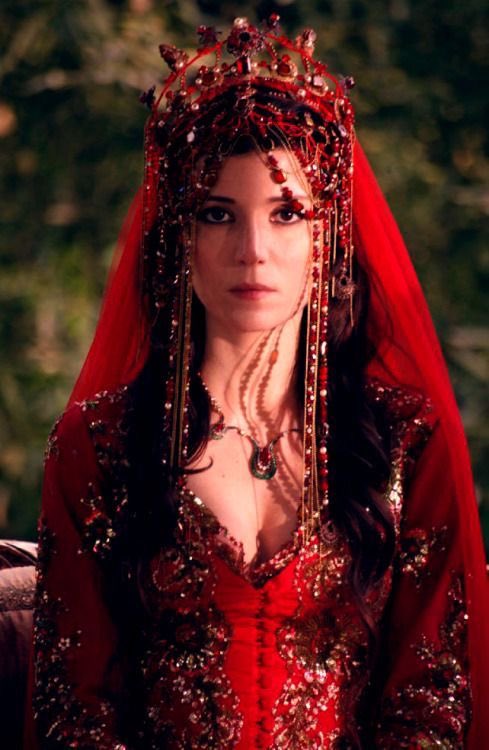 nomadaesthetic's tweet photo. Turkish Red for Turkish Girls https://t.co/cWHpERrfJm