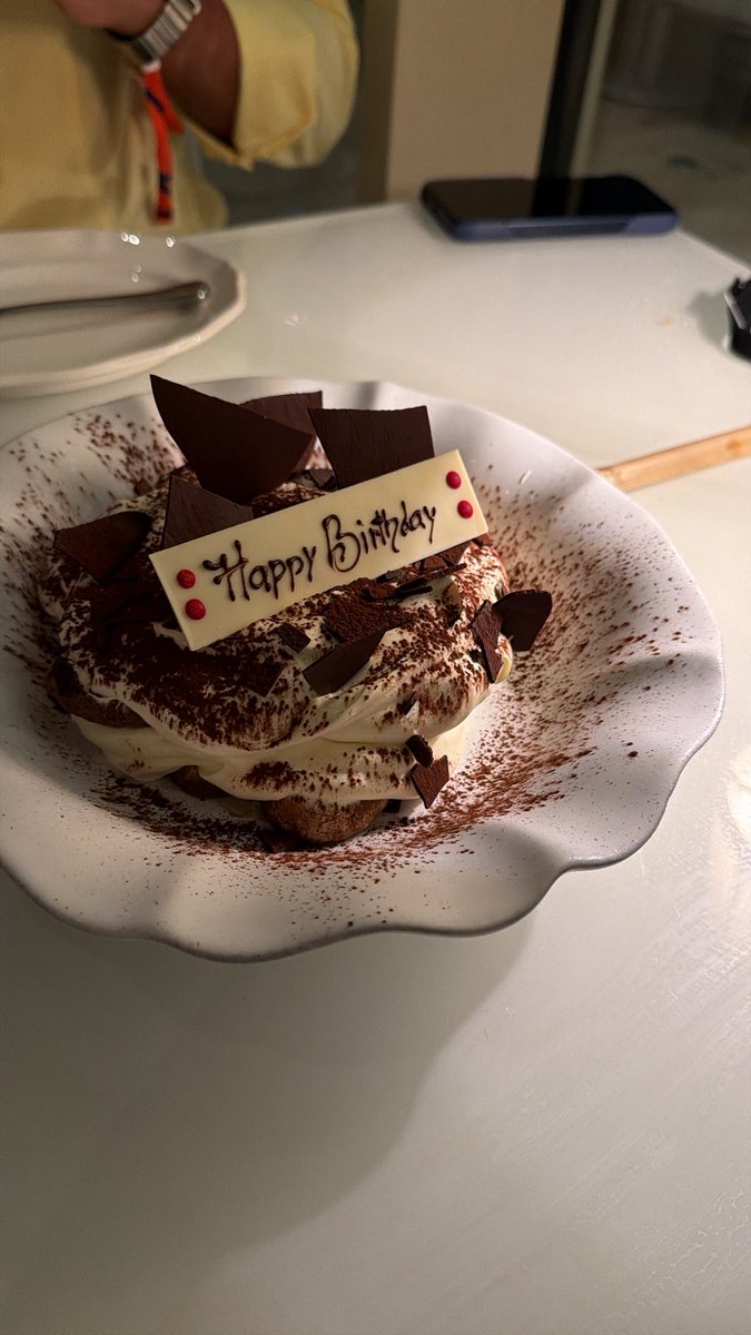 99azj's tweet photo. 5 July 🎂🤍 https://t.co/Dg0zM62MEf