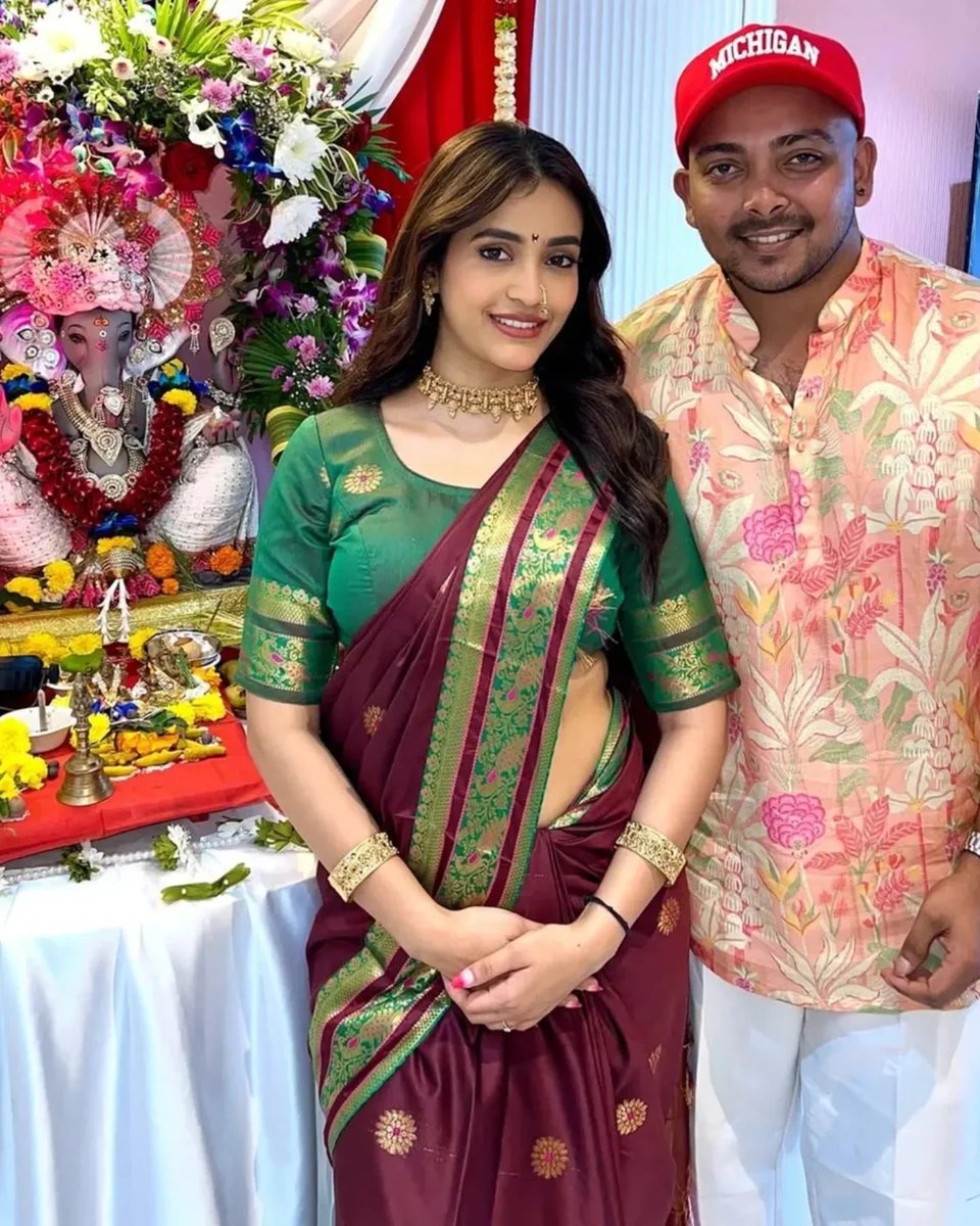 vedikabaisa's tweet photo. what’s wrong with prithwi? https://t.co/yVxKRhCIY3