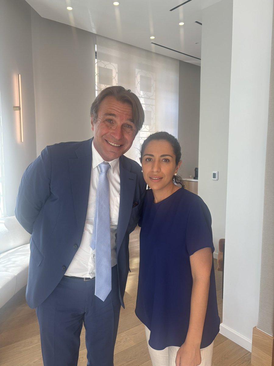 michel_amas's tweet photo. Rencontre avec Sarah El Hairy, haute-commissaire à l'Enfance, dans les locaux de la Provence.

Il faut fermer les sites sur lesquels les enfants sont livrés à la pédocriminalité et avant de mettre en œuvre la loi intégrale il faut recruter des milliers de magistrats.

Michel AMAS https://t.co/0KjV05Zztj