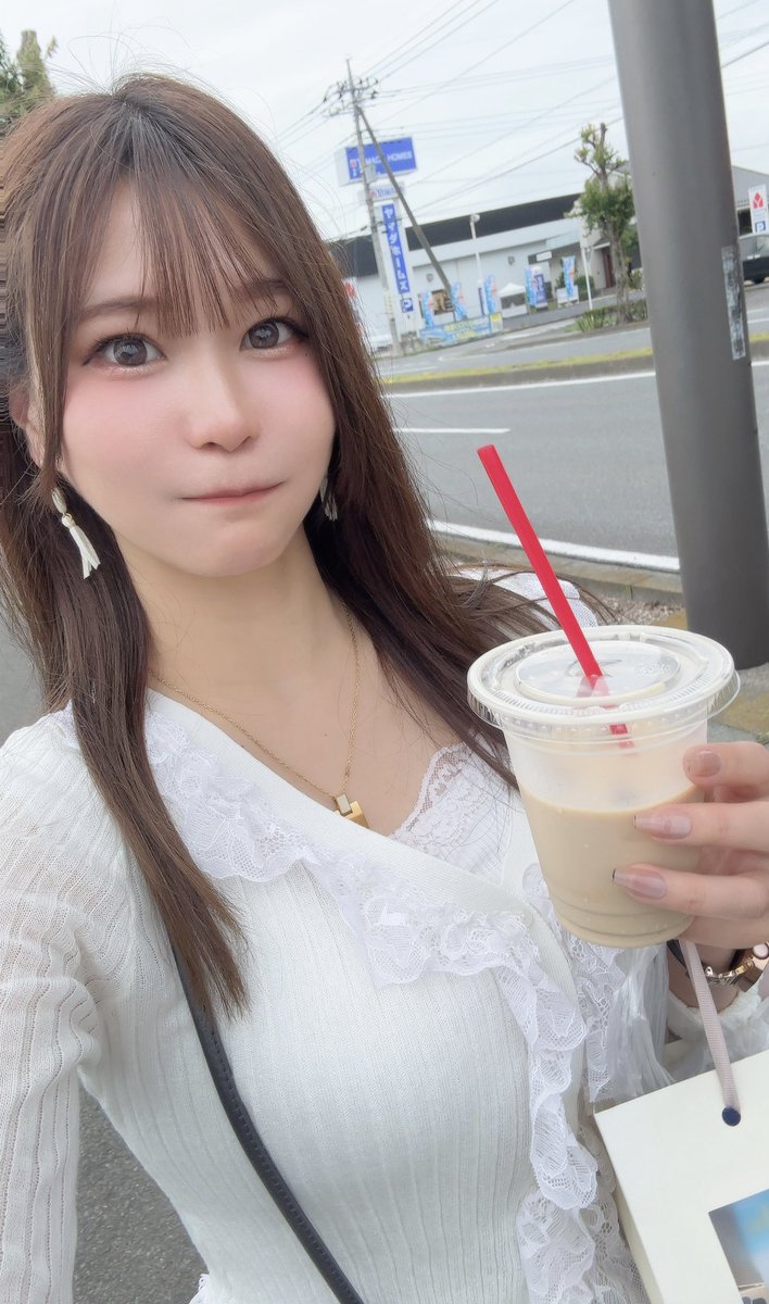 EBIMARU_4's tweet photo. #PSブランド伊勢崎 店様
ありがとうございました⸜(* ॑꒳ ॑* )⸝

結果は喰種になっちゃいました🧟‍♀️
3回も赫眼引いたのに、何も起きず無駄引きとなりました...( i 𖥦 i )

けど、ユーザーさん方のおかげで、ほんまに楽しくて、あっという間に時間が過ぎちゃってました(◍>ᴗ<◍)

ドリンクも4.5杯頂いちゃいまして
ご馳走様でしたっ(* ॑꒳ ॑* )🍹𓈒𓂂𓏸

次は8月9日に来店させて頂く予定なので、しっかり引きを貯めて爆発させたいと思います❗️

来月もよろしくお願いします(^ω^≡^ω^)

✼••┈┈┈┈┈┈┈┈┈┈┈┈┈┈┈┈••✼

    🦐えび的エビデンス🦐
❖━━━━━━━━━━━❖

🔸戦国乙女5
└【✌×複数🗣】
︎︎︎︎︎︎☑︎なかなか伸ばしきれず、苦戦されている方もいらっしゃいました！

🔸東リべ
└【粘れそうな感じ🗣】

🔸イーター
└【ほぼ300までに当たる/ハマらない🗣】

🔸Lカバネリ
└【当たりは軽いかも🗣】

🔸L北斗
└【初当たり8回・1/155】
└【初当たり7回・1/351】
︎︎︎︎︎︎☑︎🍉からも当たるとのお声あり🗣

🔸GOGOジャグラー
└【BB22-RB18・合算1/92】
└【BB18-RB16・合算1/103】
└【BB20-RB13・合算1/114】
└【BB20-RB12・合算1/118】
└【BB12-RB13・合算1/119】

🔸ネオアイム
└【BB24-RB14・合算1/111】
└【BB18-RB17・合算1/113】

🔸ファンキー
└【BB19-RB8・合算1/110】
└【BB18-RB12・合算1/115】

🔸ハッピー
└【BB20-RB15・合算1/101】
└【BB15-RB10・合算1/127】

🔸ガールズ
└【BB19-RB15・合算1/124】

✅ジャグラーコーナーは👥や単品で楽しまれていました！

✅東京喰種や戦国乙女5などは入れ替わりもありましたが、粘られている方や後から出玉を伸ばしている方もいらっしゃいました！

この後のお時間もお楽しみください☺️💗

✼••┈┈┈┈┈┈┈┈┈┈┈┈┈┈┈┈••✼

👑スロットの出玉状況👑

【ToLOVEる】
🥇11000枚over✨️

【東京喰種】
🥇7300枚over✨️
🥈6800枚over✨️
🥉3100枚over✨️

【北斗転生】
🥇5900枚over✨️
🥈5200枚over✨️
🥉4500枚over✨️

【L北斗】
🥇5900枚over✨️
🥈4700枚over✨️
🥉1000枚over✨️

【ゴッド】
🥇5400枚over✨️
🥈4900枚over✨️
🥉2000枚over✨️

【Lカバネリ】
🥇4900枚over✨️
🥈4000枚over✨️
🥉1500枚over✨️

【Lモンキー】
🥇4900枚over✨️
🥈3300枚over✨️
🥉1600枚over✨️

【ヴヴヴ2】
🥇4900枚over✨️

【銭形5】
🥇4700枚over✨️

【からくり】
🥇4500枚over✨️

【戦国乙女5】
🥇3800枚over✨️
🥈3500枚over✨️
🥉2800枚over✨️

【かぐや様】
🥇3700枚over✨️
🥈1100枚over✨️

【イーター】
🥇3500枚over✨️
🥈2800枚over✨️
🥉1800枚over✨️

【バイオRE3】
🥇2900枚over✨️

【L炎炎2】
🥇2600枚over✨️

PR