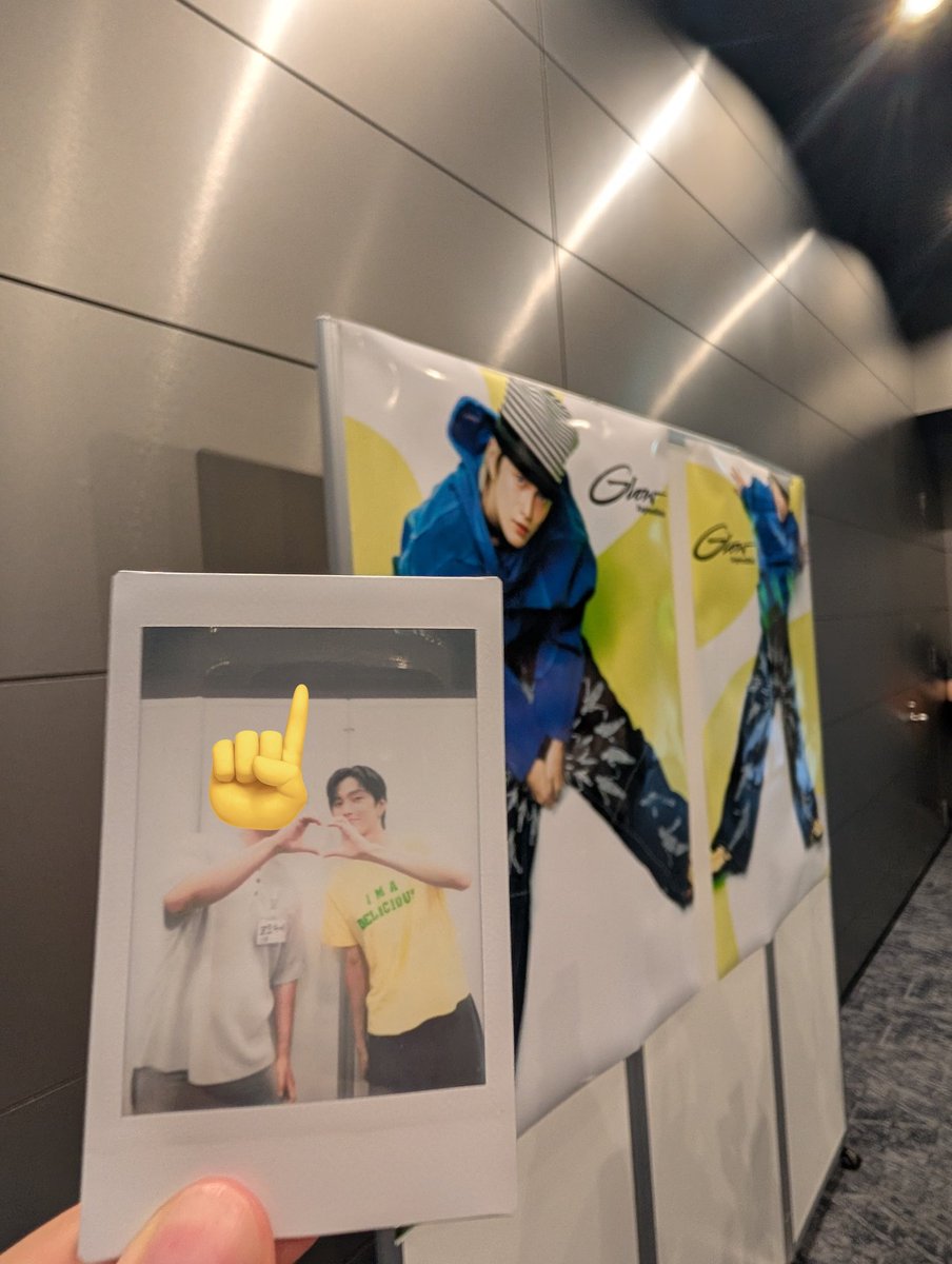 meijin_bnd's tweet photo. ガーーーかっこよかったし可愛かったしもうちょっと何がなんだか理解追いつかないずっと頭抱えてる🤦‍♂️
黒髪ビジュ良すぎですほんまにありがとう
オタクに平等に優しくしてくれてありがとう~ #Xnghan #スンハン https://t.co/nMUbamsDbF