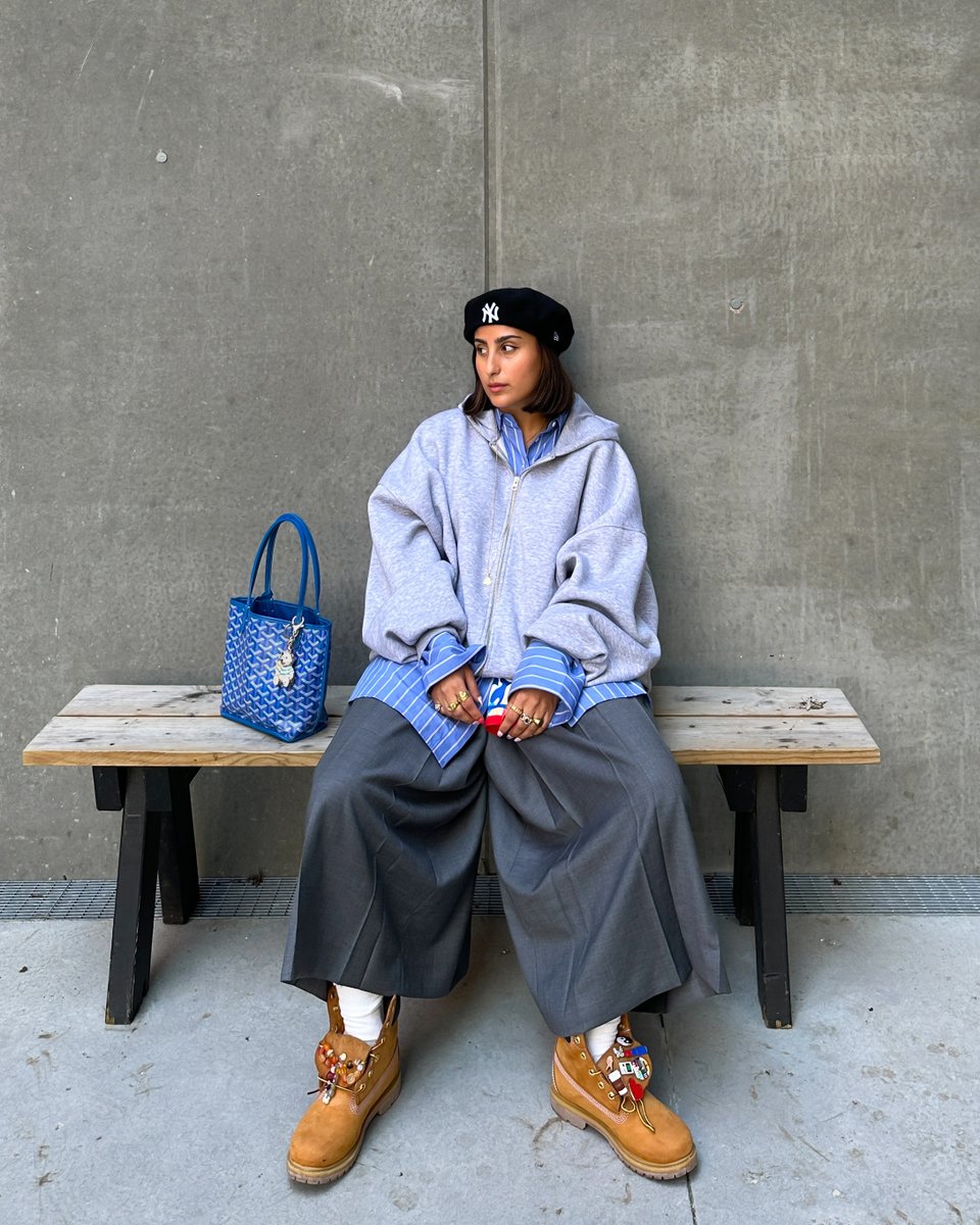 SallyJavadi's tweet photo. One of my favorite outfits https://t.co/LA2V3OoZ11