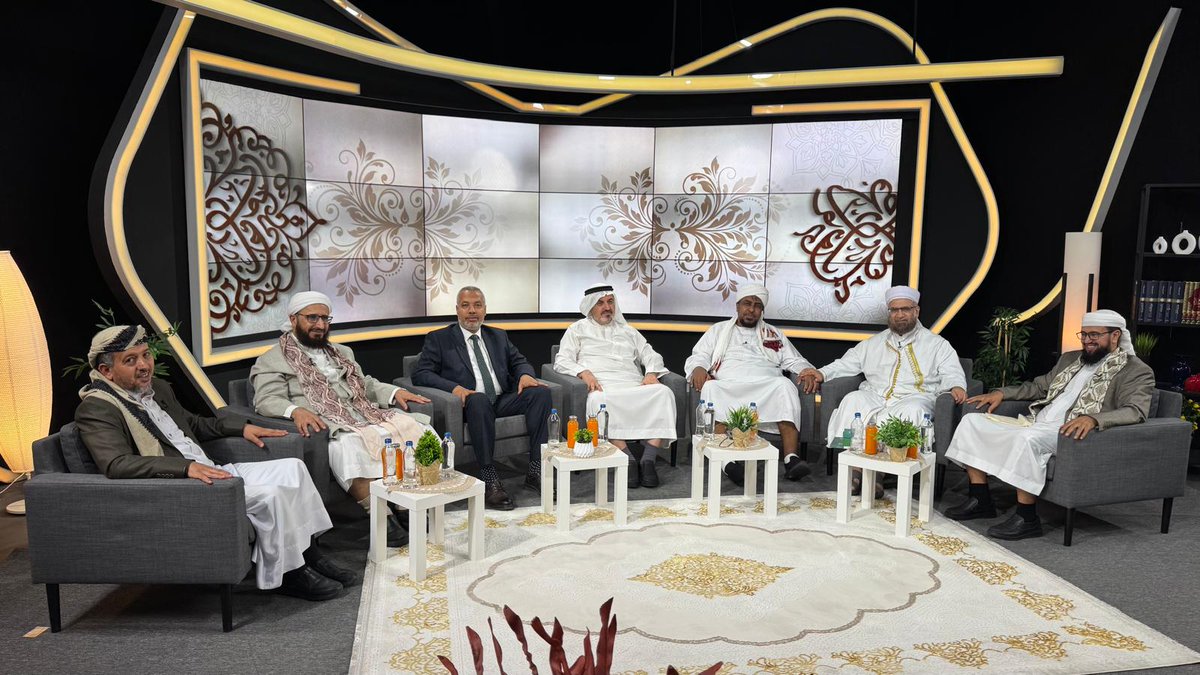 Almajeedye's tweet photo. تشرفت بالمشاركة مع نخبة من علماء التفسير والتدبر في تسجيل برنامج "في رحاب المفصل" 🎙️✨
🏢 الجهة المشرفة: أكاديمية علوم الدولية.
📍 المكان: مدينة إسطنبول.
📅 التاريخ: يوليو 2026م.

 🎯 أهداف البرنامج:
  تقديم قراءة علمية وتدبرية لجزئي "عم" و"تبارك".
  الجمع بين التفسير والهدايات الإيمانية.
  ربط الوحي بواقع الناس وقضاياهم.

#في_رحاب_المفصل #أكاديمية_علوم_الدولية #تفسير #تدبر #قرآن #إسطنبول