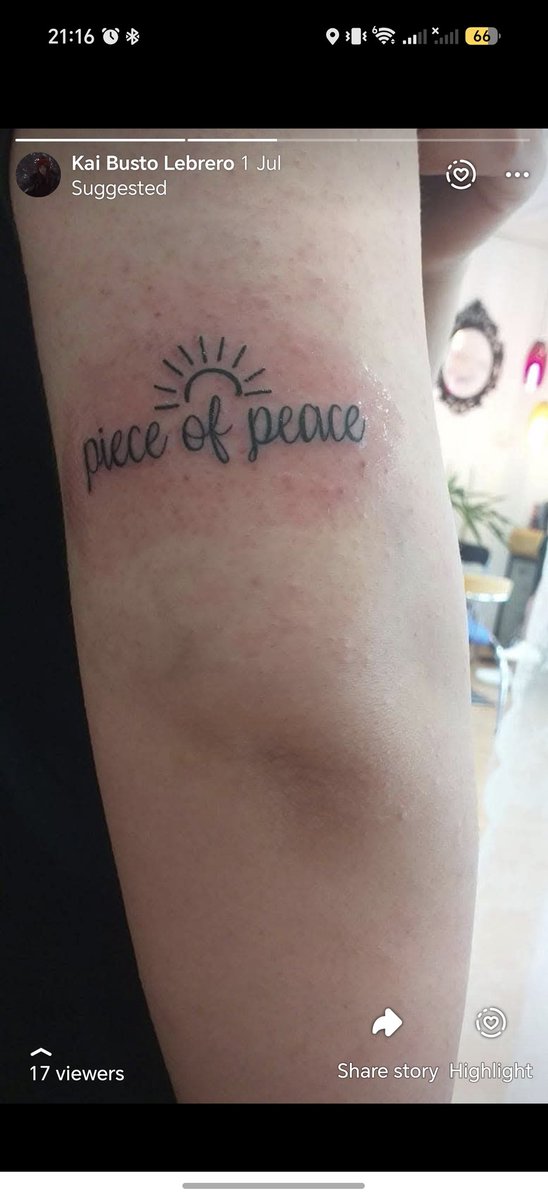 mfeskai's tweet photo. Tengo estos dos y pronto se viene recuerdo de los conciertos de madrid, aunque siempre he querido tatuarme algo que represente a los 7 pero nunca me decido pq tengo mil opciones 😭 https://t.co/XIydOuYa78