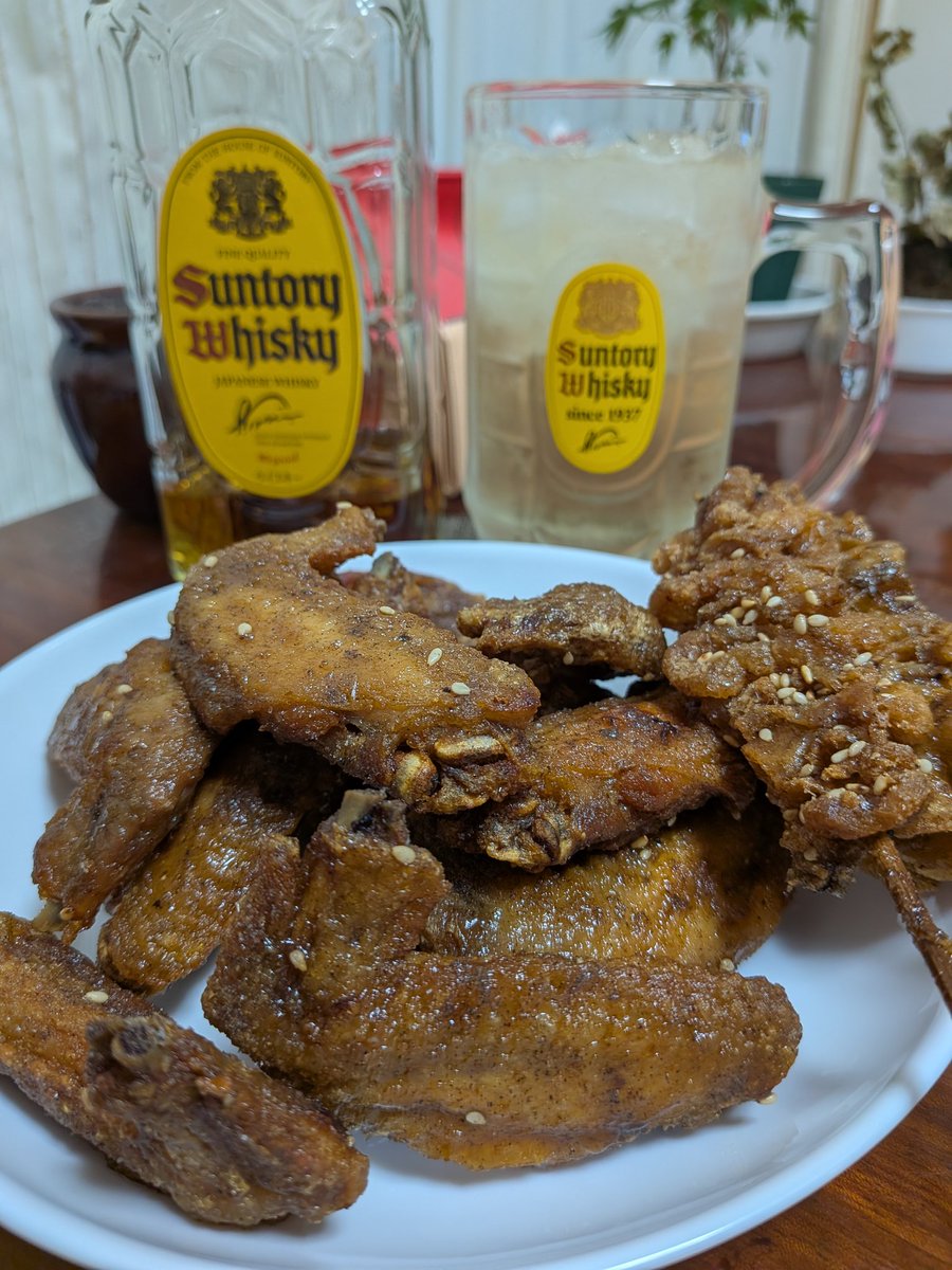 初虎ページ 手羽先と角ハイボールがあれば幸せな気持ちになれる🥹