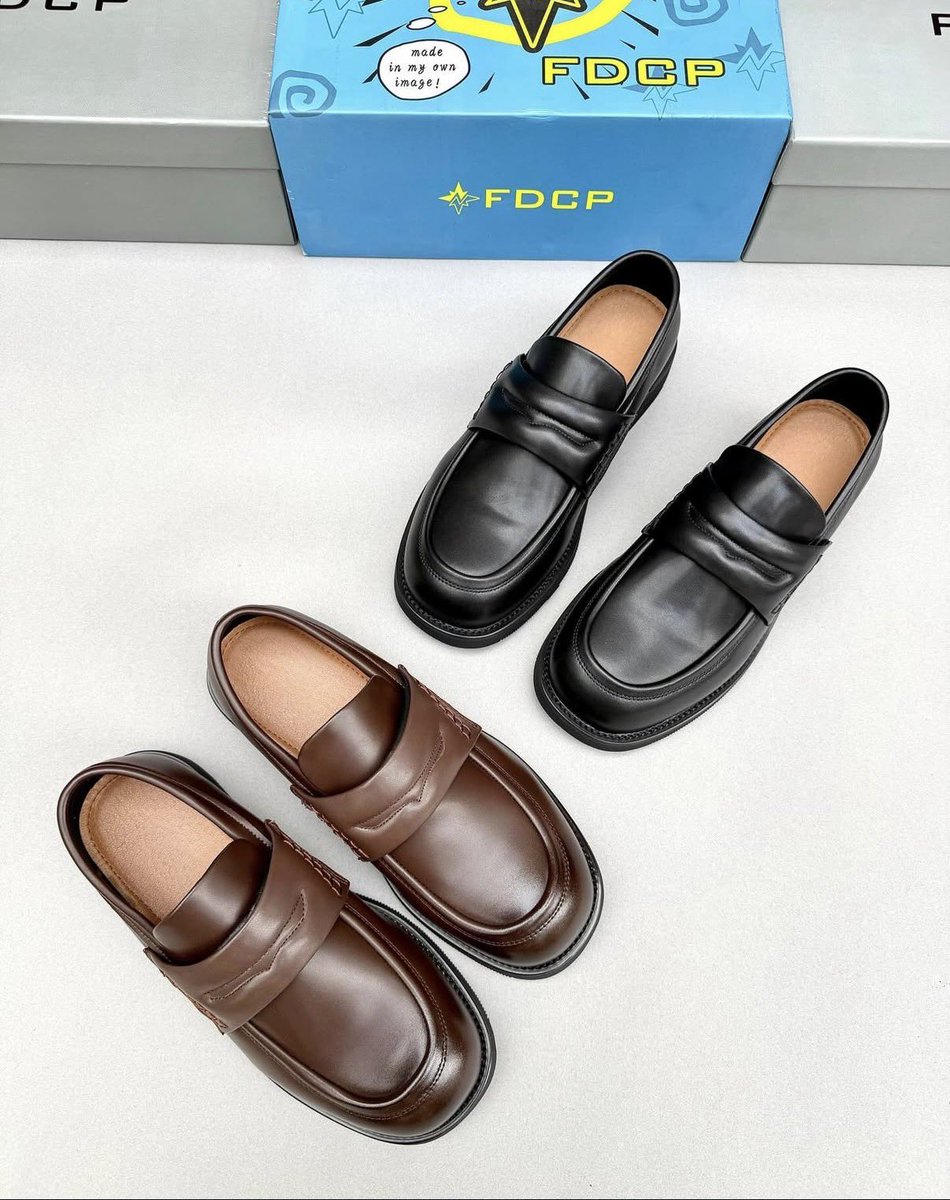 _E_vonn's tweet photo. FDCP Puffy Leather Loafers 🖤🤎

68,000 naira (40-46)
✨FREE DELIVERY NATIONWIDE✨

pleaseeeee RETWEET 🥹🙏🏾🙏🏾 https://t.co/HT6nPsmh9x