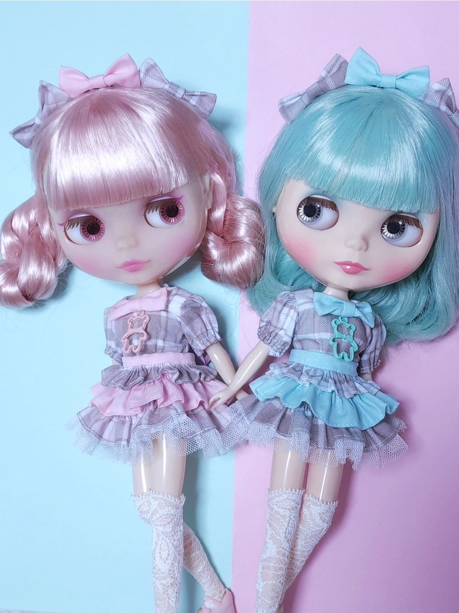 ari_aromantic's tweet photo. minneに新作をupしました⭐

アイドルみたいになれちゃうラブリーセットのチェックバージョンです🎶

本日7/5(日)クーポンも出てるのでチェックしてみてくださいな(*´꒳`*)

ラブリーチェックセット　イチゴチョコ　(1/6サイズ)　ブライス　ARomantic　 #minne 
https://t.co/6ZkyZgVHrj https://t.co/dzfNJ2dngW