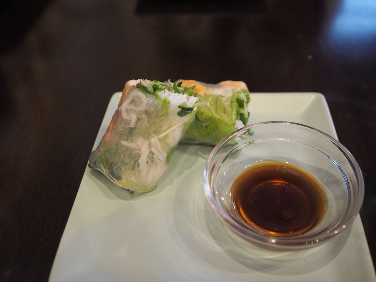 ken_bms's tweet photo. ベトナム料理美味しかった！パクチー増量🌿
ベトナムまた行きたいなぁ🇻🇳 https://t.co/UhxxEdZ4Sm