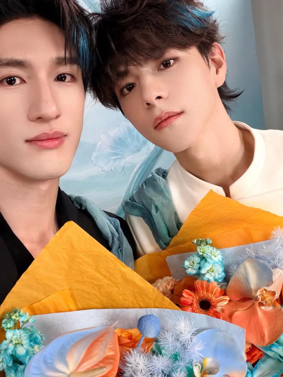 hannawithanh_'s tweet photo. ELIO UPDATED HIS XHS 😭😭😭

#政瞳 #aylio https://t.co/r4waLQ5aKK
