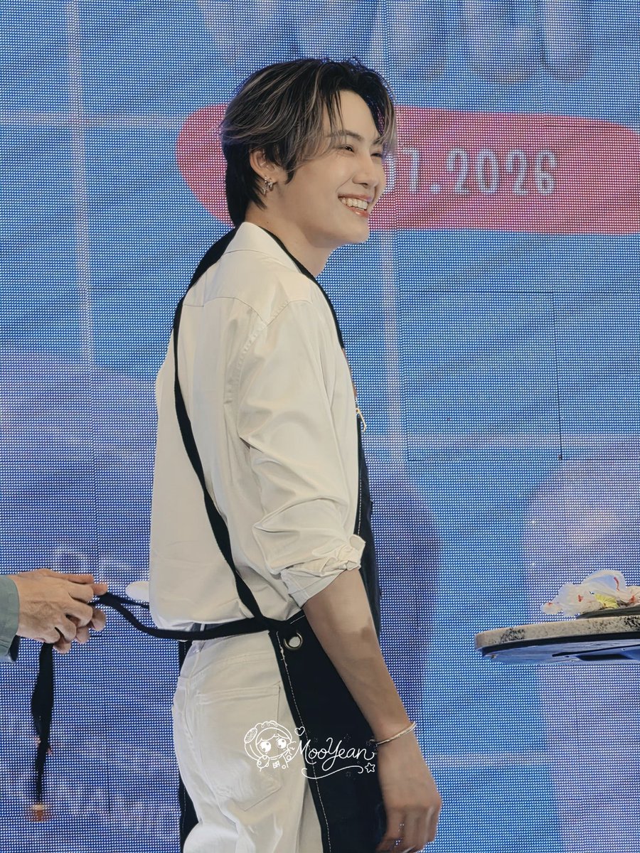 mooyeanja's tweet photo. หล่อมากกกกกก 

HAPPY BE WITH BOUN
#PERCYxBOUN https://t.co/wn0lbErW0T