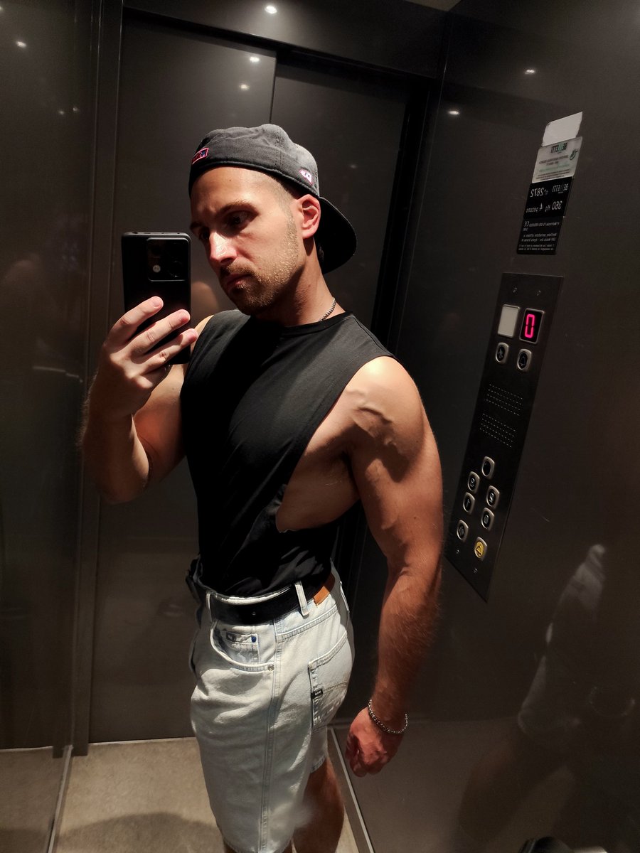 MaresiLuca's tweet photo. Something about Mel C 🔥🤩😏 https://t.co/B99gHYtr1w