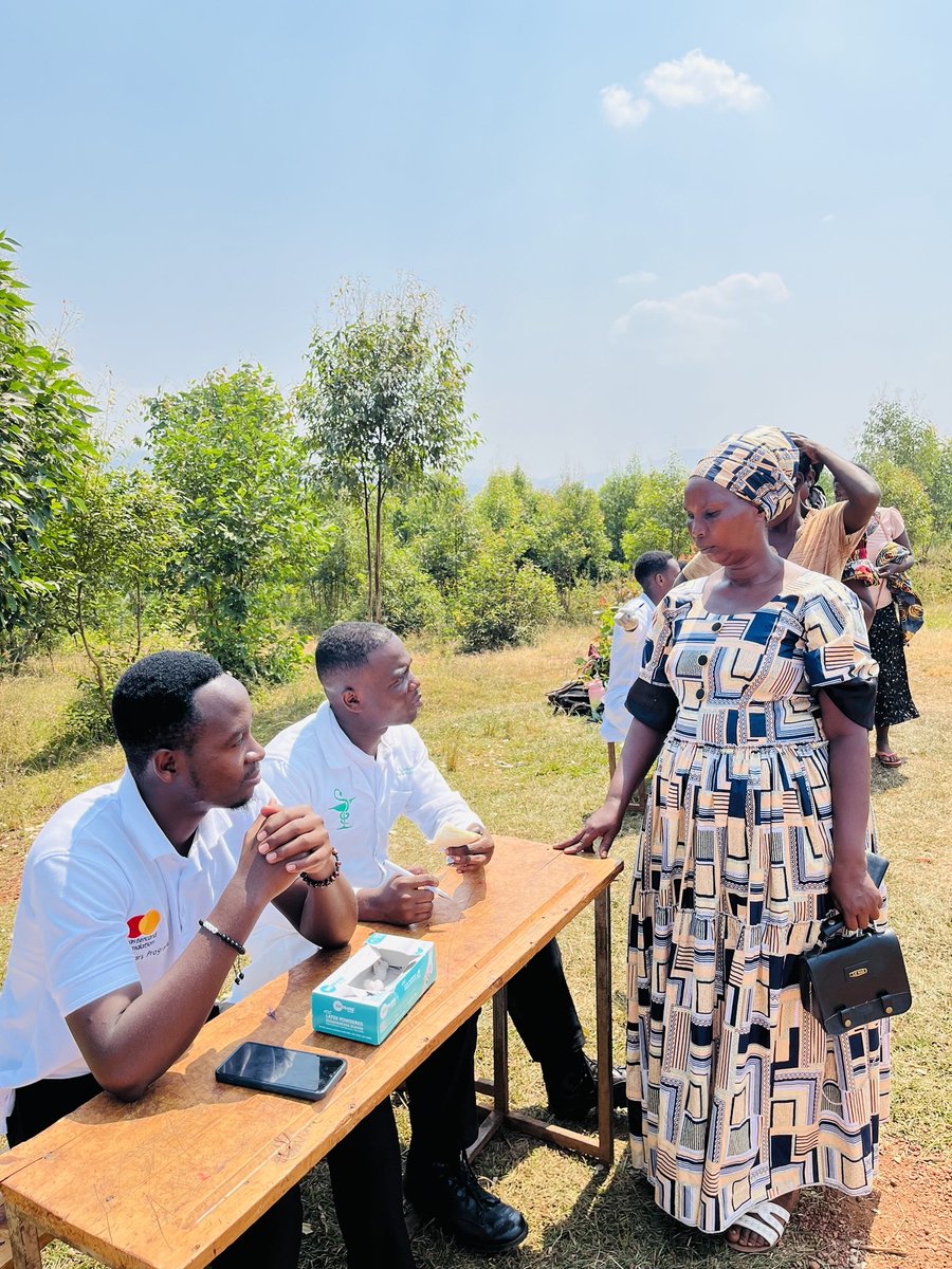 EteraHealt35393's tweet photo. On Liberation Day, ETERA proudly joined the Mastercard Foundation Scholars Program–University of Rwanda, for an Action Hub Giving Back activity in Bukomeye Cell, Mukura Sector. We provided free NCD screening to about 200 residents, advancing prevention &amp; early detection https://t.co/UFhasGg6eG