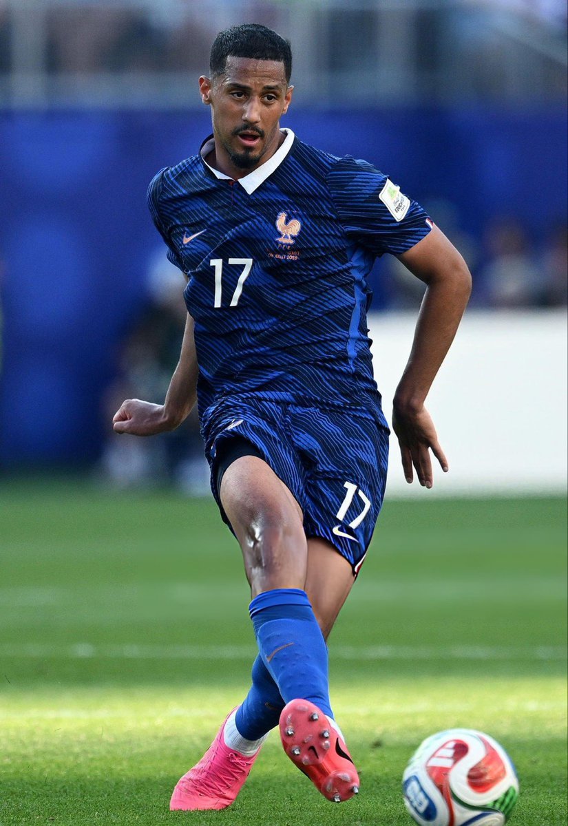Mr_Gerrie01's tweet photo. Most fans think William #Saliba is not fast. William Saliba's top recorded speed is 34.49 km/h (approximately 21.43 mph). 

 This blistering pace makes the Arsenal and France center-back one of the fastest defenders in world football. 

 It's not surprising that he is able to back track and close attackers at Arsenal. He is fast. 

Miguel Amiron learnt a lesson last night.