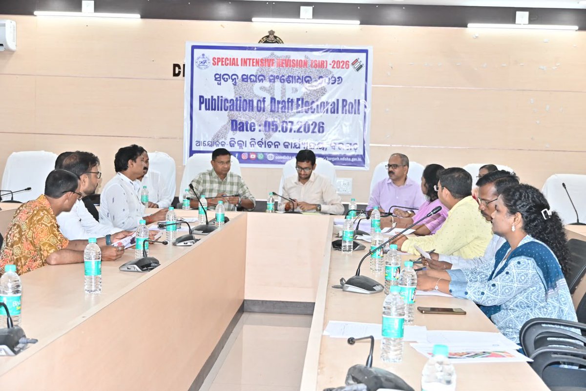 DMBargarh's tweet photo. The Draft Electoral Roll of Bargarh district was published in the presence of the DEO, all EROs and representatives of all recognized political parties, marking an important milestone in the SIR of Electoral Rolls, 2026. #SIR2026 #ElectoralRoll #Bargarh @OdishaCeo @ECISVEEP https://t.co/MXQfZisjBr