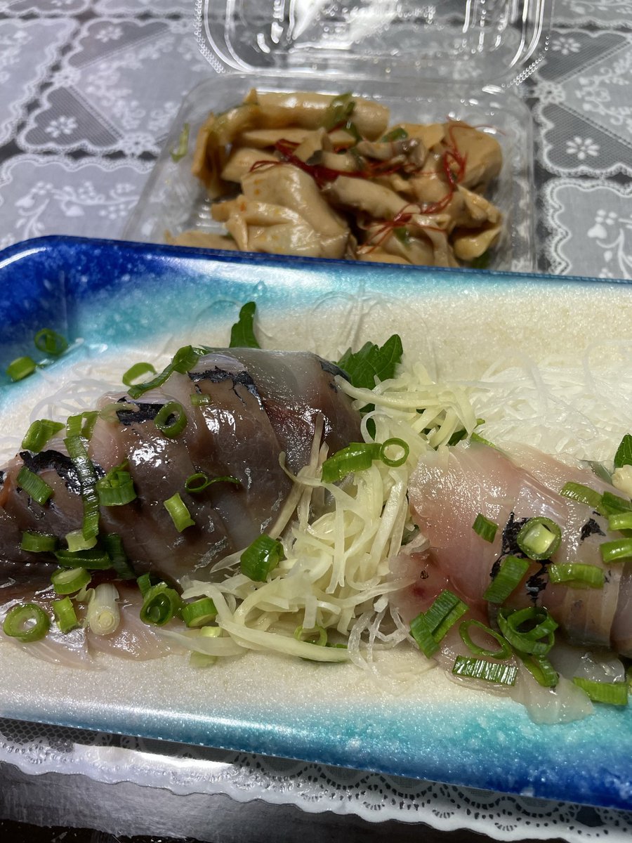 erishokor's tweet photo. とりあえず負け飯🍺 https://t.co/EYx7tslwNx