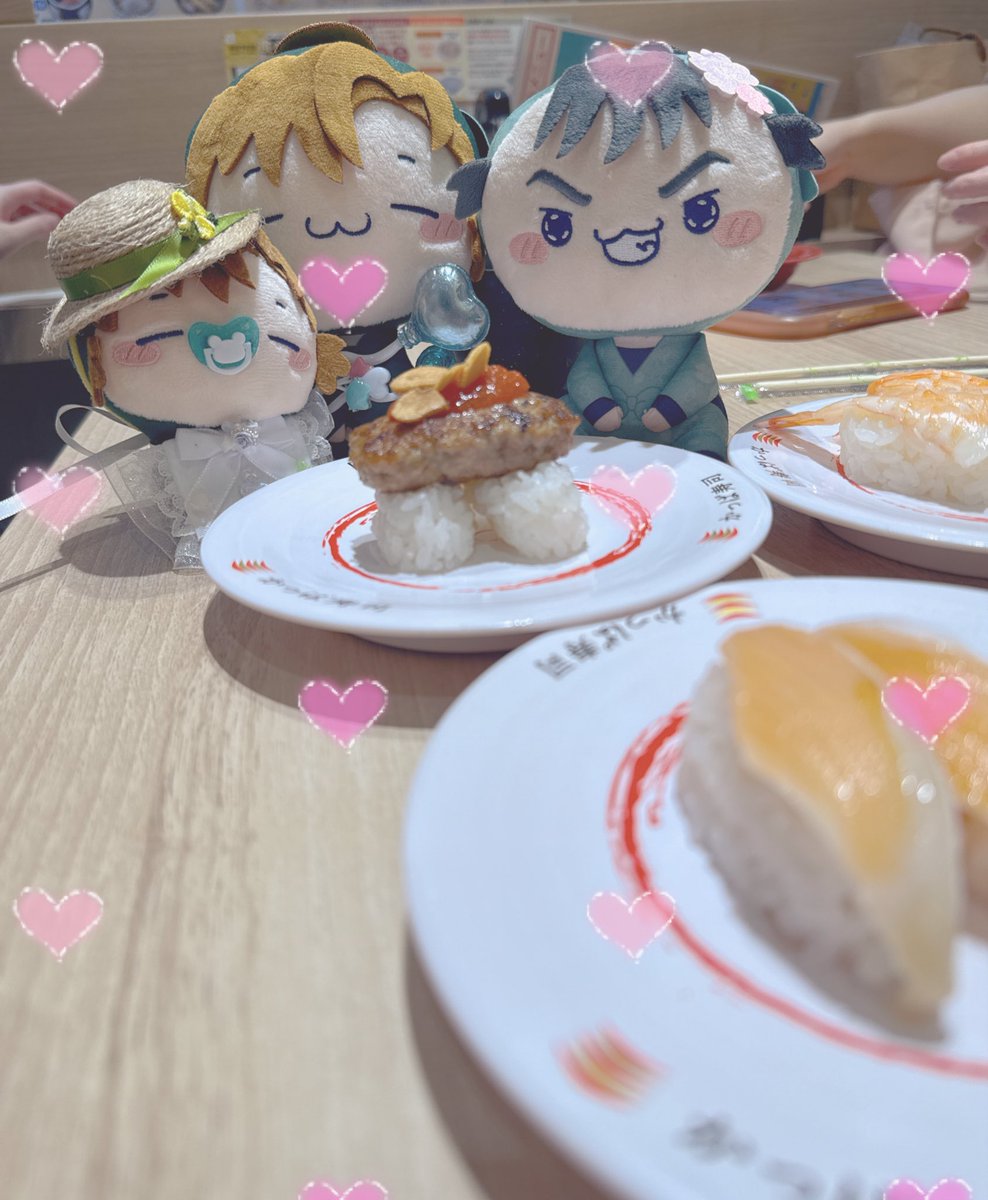 unkmugi0108's tweet photo. イベントアフターみんなお疲れ様でした(•v•)/🍻\(･v•) https://t.co/LFpn65s63f