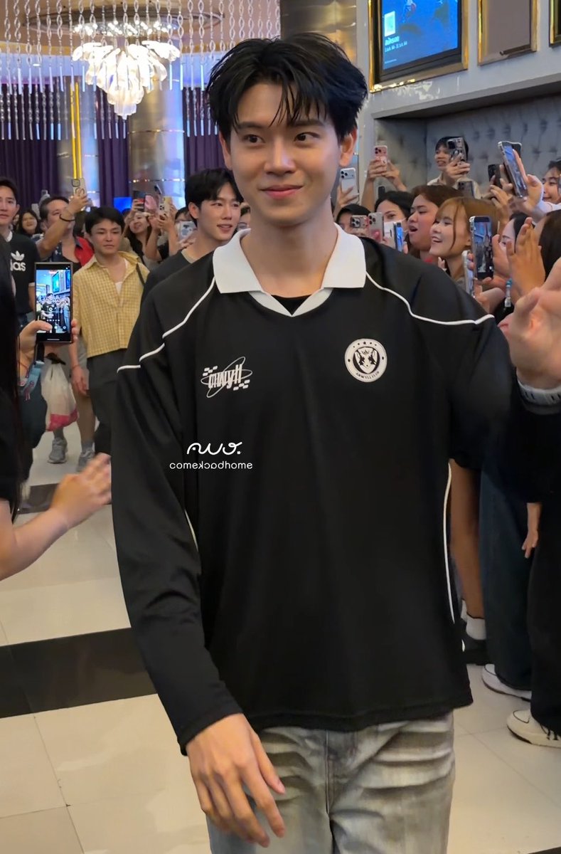 comebackhomexy's tweet photo. โฮรรร โตขึ้นหนุ่มเปนกองเว้ยเห้ย TOT https://t.co/loErxUtgsg