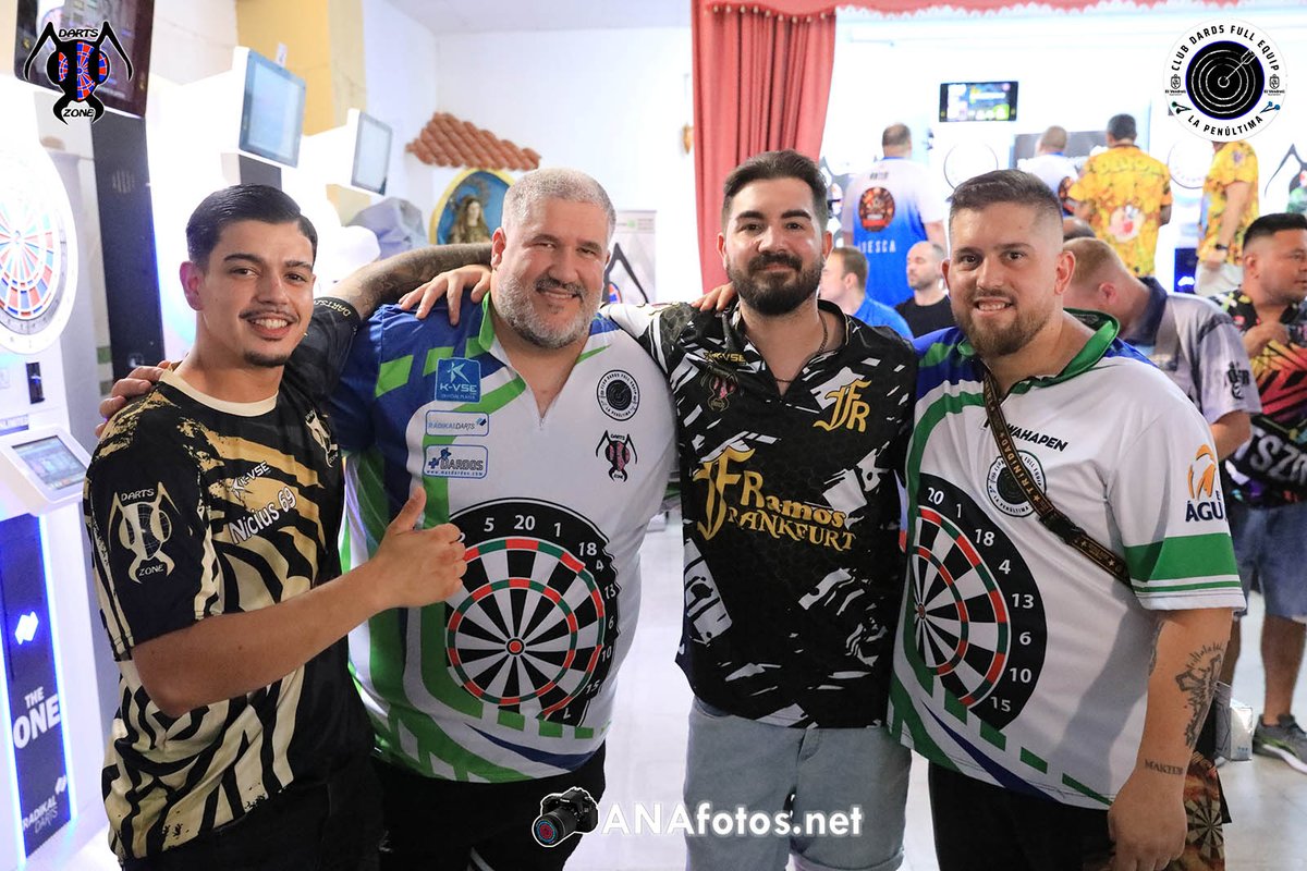 AnafotosN's tweet photo. Ya estan disponibles las fotografías del segundo dia del III Open dardos Àngel Tobies, en: https://t.co/yLtjfZrdER #darts #dardos #dartszone #radikaldartsplayers #lapenultima_bymycousin @AnafotosN 😊 https://t.co/y9JBMfYYHb