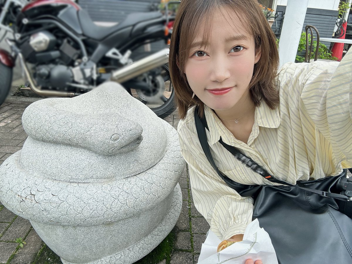 kurooosu_48_16's tweet photo. へびどしの女はヘビーだぜ🐍
#01line https://t.co/tAHv03WCZ6