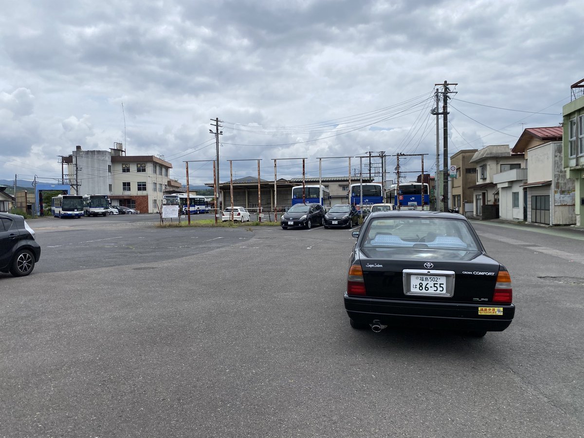 pyanpon719's tweet photo. 旧棚倉営業所
ちょっと覗きに行きました
道路標識は売り物だったんでしょうか？ https://t.co/9TiWujHpJp
