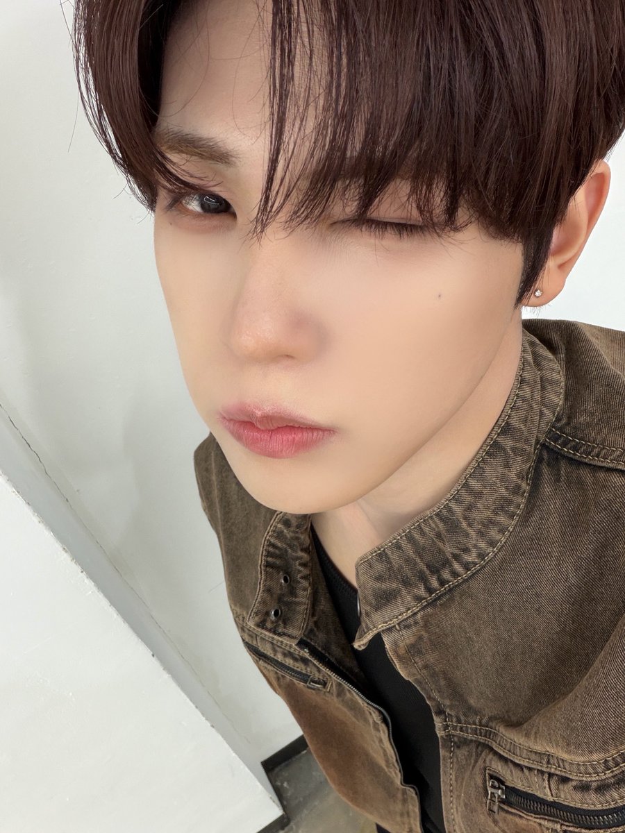 XODIAC_MEMBERS's tweet photo. [#규민🐶] 

헤헤😛

#XODIAC #소디엑 #GYUMIN #규민 #똑똑똑_귬이등장 https://t.co/QUfCick8wq