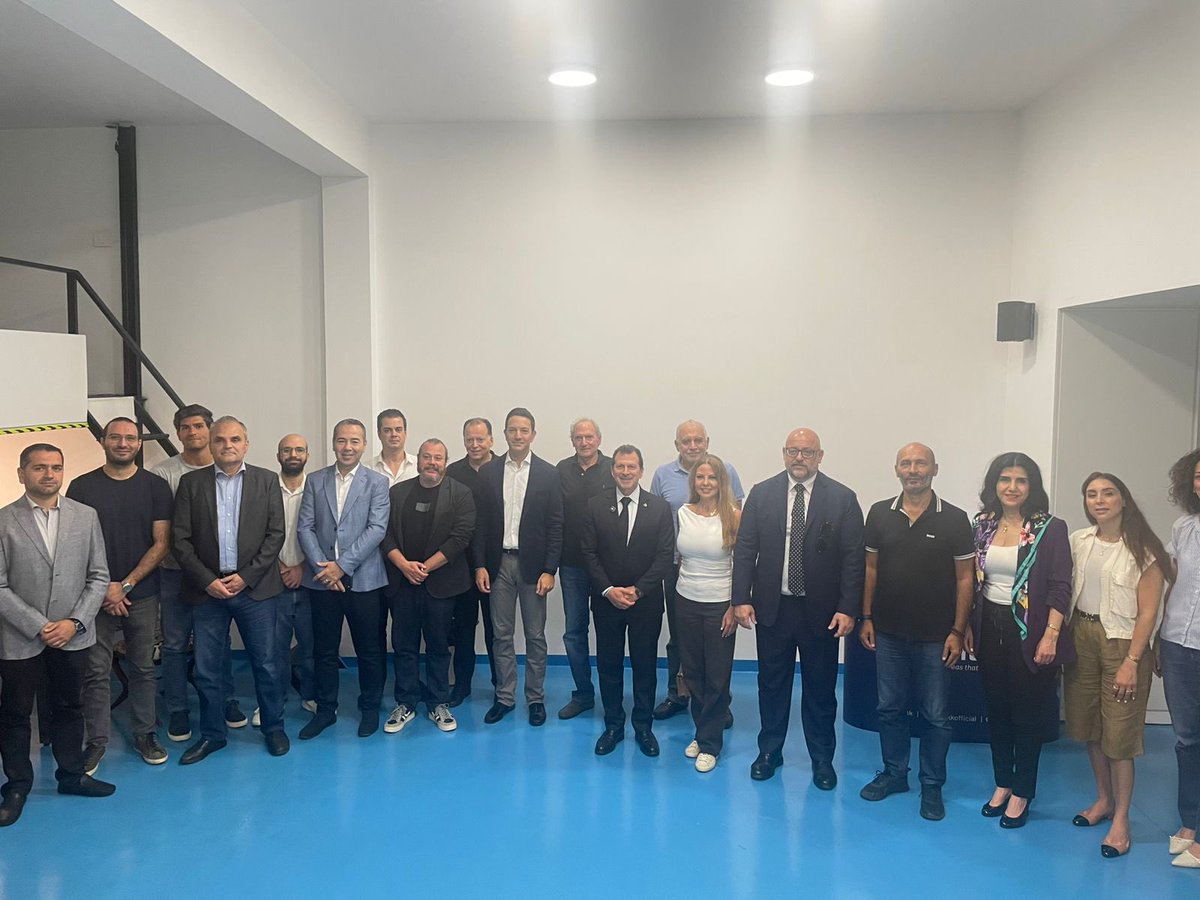 ShehadiKamal's tweet photo. At #Colabb, Smarkk’s office in Beirut, I addressed the role of artificial intelligence in strengthening business performance and supporting Lebanon’s digital transformation.
I highlighted that AI must be approached through clear priorities: improving data readiness, simplifying internal processes, identifying practical use cases, and ensuring that technology serves measurable objectives.
AI is most valuable when it augments human capability, supports faster and better decisions, and enables institutions and businesses to operate with greater efficiency and impact.
في Colabb، في مكتب #Smarkk في بيروت، تناولت دور #الذكاء_الاصطناعي في تعزيز أداء الشركات ودعم مسار #التحول_الرقمي في #لبنان.
وأكدت أن التعامل مع الذكاء الاصطناعي يجب أن يقوم على أولويات واضحة: تحسين جاهزية البيانات، تبسيط الإجراءات الداخلية، تحديد حالات استخدام عملية، وضمان أن تخدم التكنولوجيا أهدافاً محددة.
تتمثل قيمة الذكاء الاصطناعي في كونه يعزّز قدرات الإنسان، ويدعم اتخاذ قرارات أسرع وأفضل، ويمكّن المؤسسات والشركات من العمل بكفاءة وأثر أكبر.
@mitailebanon @ChaarRabih
#AI #DigitalTransformation #Lebanon #Innovation #GovTech