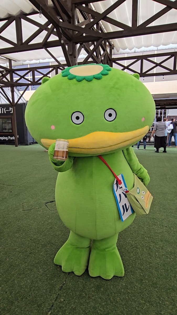 uttiee_white's tweet photo. @Shiki_kapal カパル〜☺️
2日間たくさん遊んでくれてありカパールですお🥒
とっても幸せな時間でした✨
また関西にも遊びにきてねー🫶 https://t.co/J1b5bryi2g