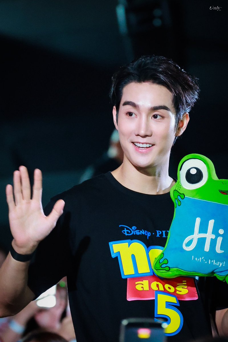 only_fbjs's tweet photo. • 260705 • 🦊🍅

👋🏻👋🏻

FORCEBOOK MAFOX TOYSTORY5
#SFxForceBookTomafox
#fforce_ @fforcejs https://t.co/bTnjATrqGW
