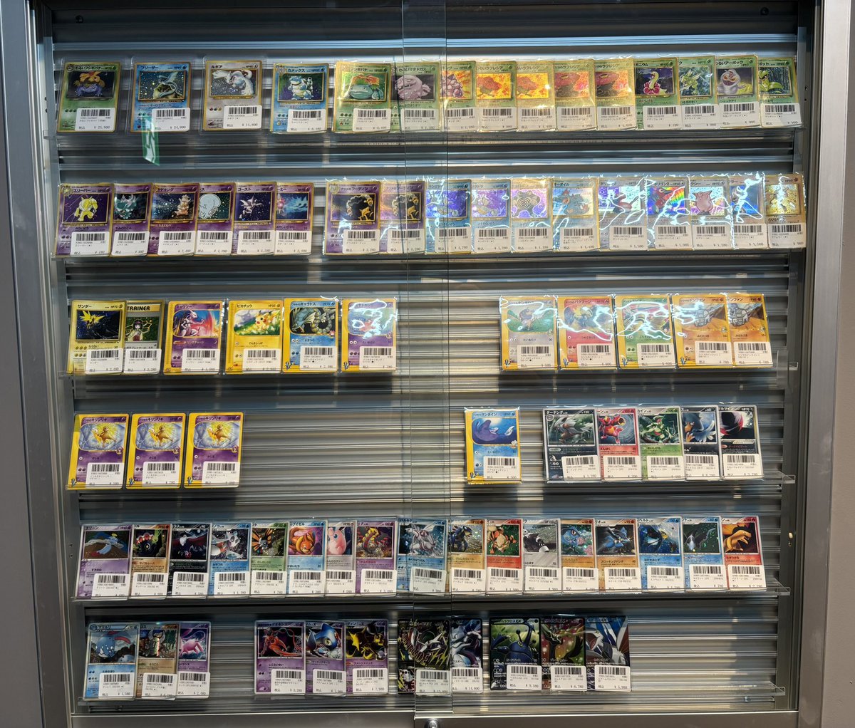 📢入荷情報📢 旧裏キラ、EX SR含むレトロカード 入荷致しました！ 状態