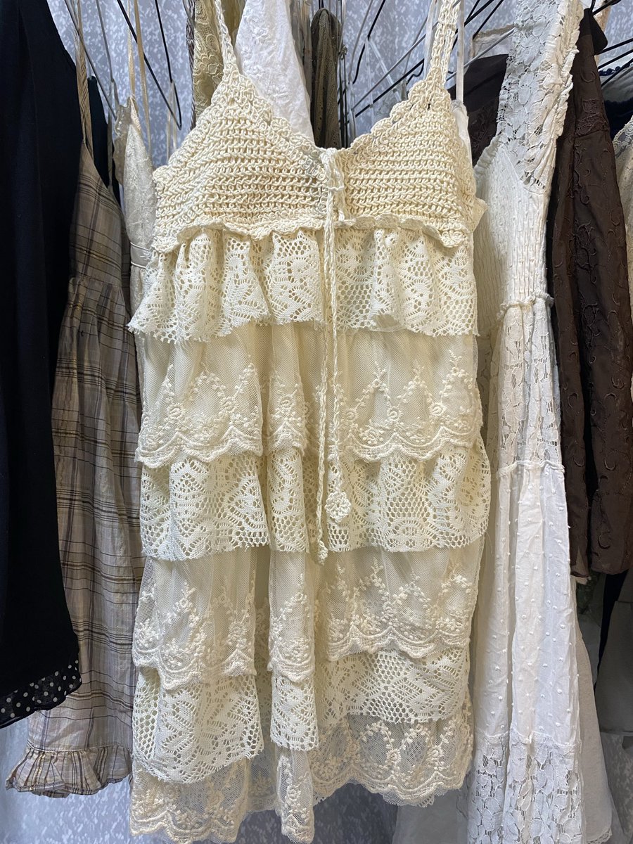 ellebeendontcry's tweet photo. มีใครชอบแนวนี้ม้ายย จะแปะต้นโพสไว้ให้น้า

#เสื้อผ้ามือสอง #แฟรี่ #sawako #เสื้อผ้ามือ2 #โล้ะตู้ https://t.co/w9fq9L749K