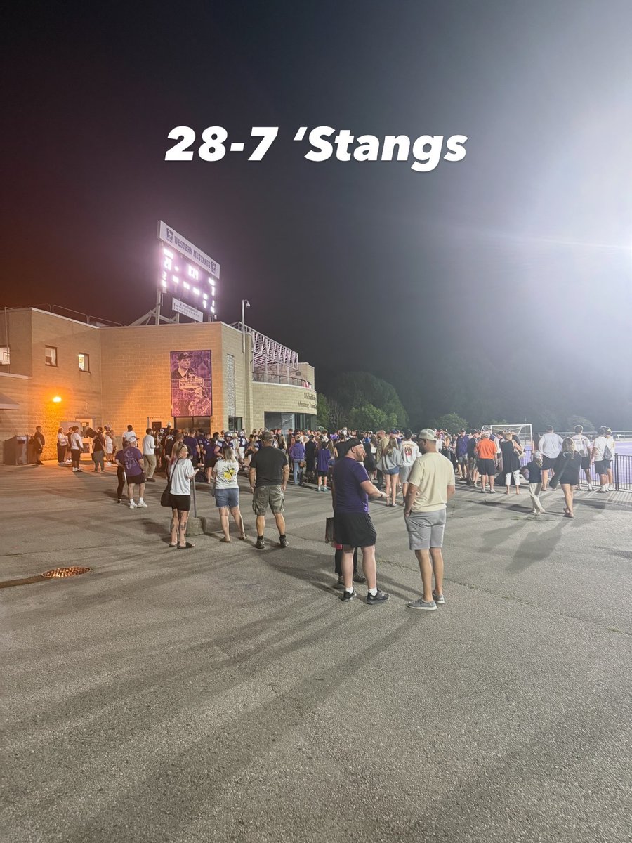 nayr_yentraccm's tweet photo. Slow start, but the boys rallied together for a 28-7 playoff win! A few of Cole’s highlights;

- 58 yd kickoff (40yd ‘Stangs to 12yd Titans)
- 50 yd punt (35yd ‘Stangs to 25yd Titans)
- 40 yd angled punt to help pin the Titans within their 5yd line
- 4/4 XP’s

Well done! https://t.co/QIMspMUdO3