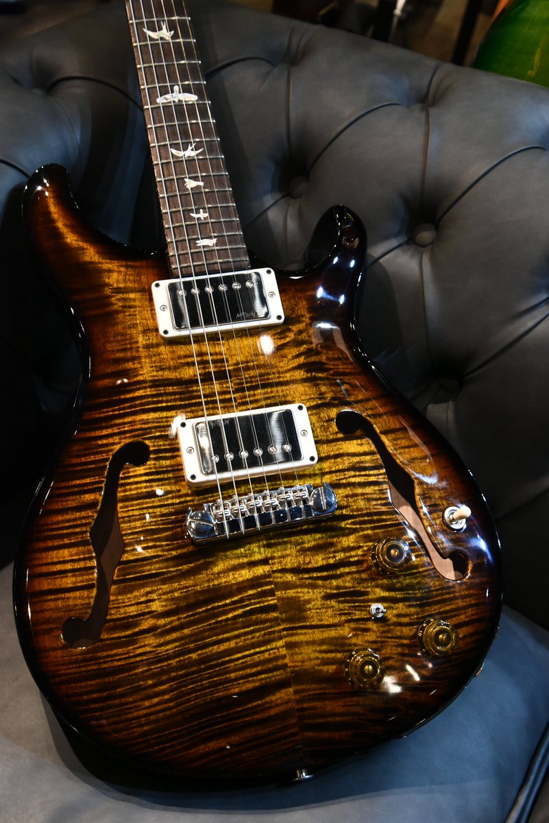 PRSフロア】 2025 Hollowbody II Piezo Black Gold Wraparound Burst